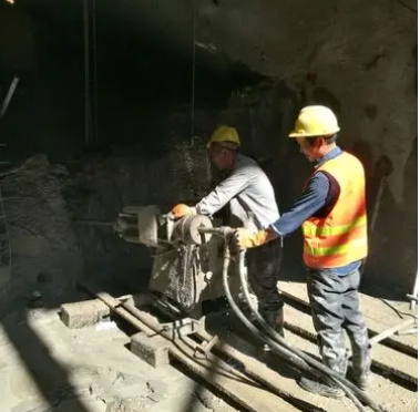 隆安水下抗分散灌浆料特点 水下不分散注浆料介绍